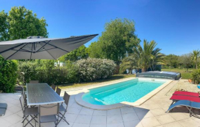 Awesome Home In Sainte-Gemme-La-Plaine
